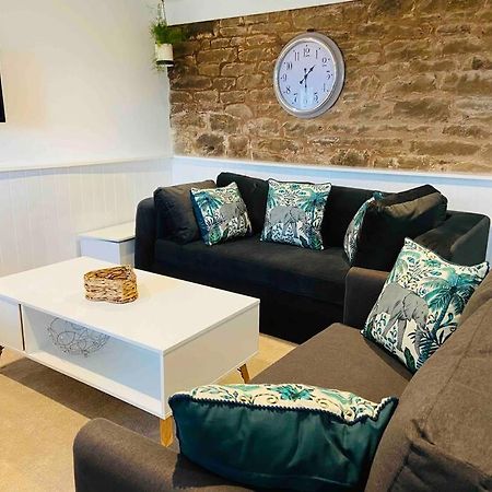 The Mill Stylish Rural Apartment With Beautiful Views Welsh Newton Common Exteriér fotografie