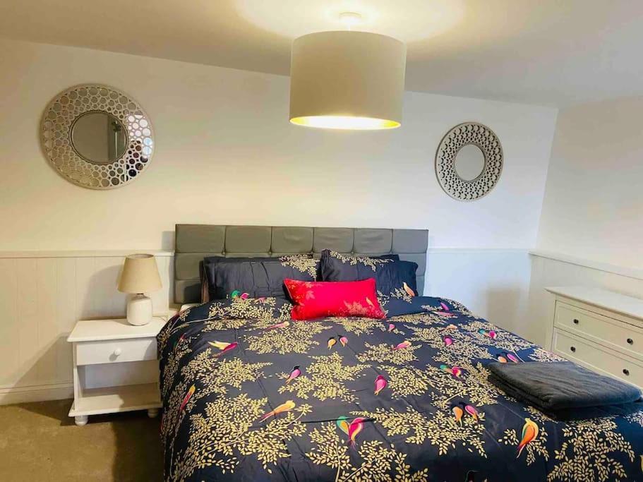 The Mill Stylish Rural Apartment With Beautiful Views Welsh Newton Common Exteriér fotografie